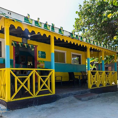 Sea Miracle Villa/Beach Cottage Silver Sands Exterior photo