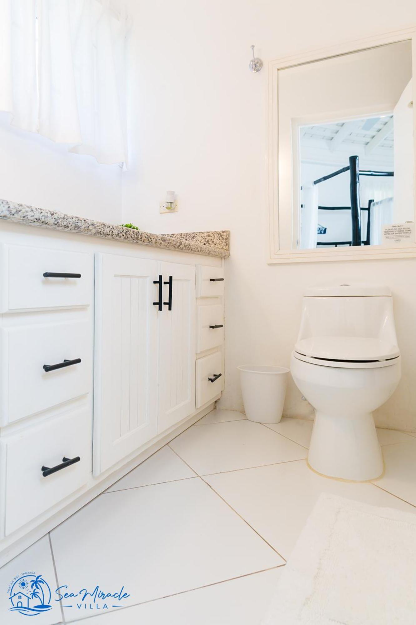 Sea Miracle Villa/Beach Cottage Silver Sands Exterior photo