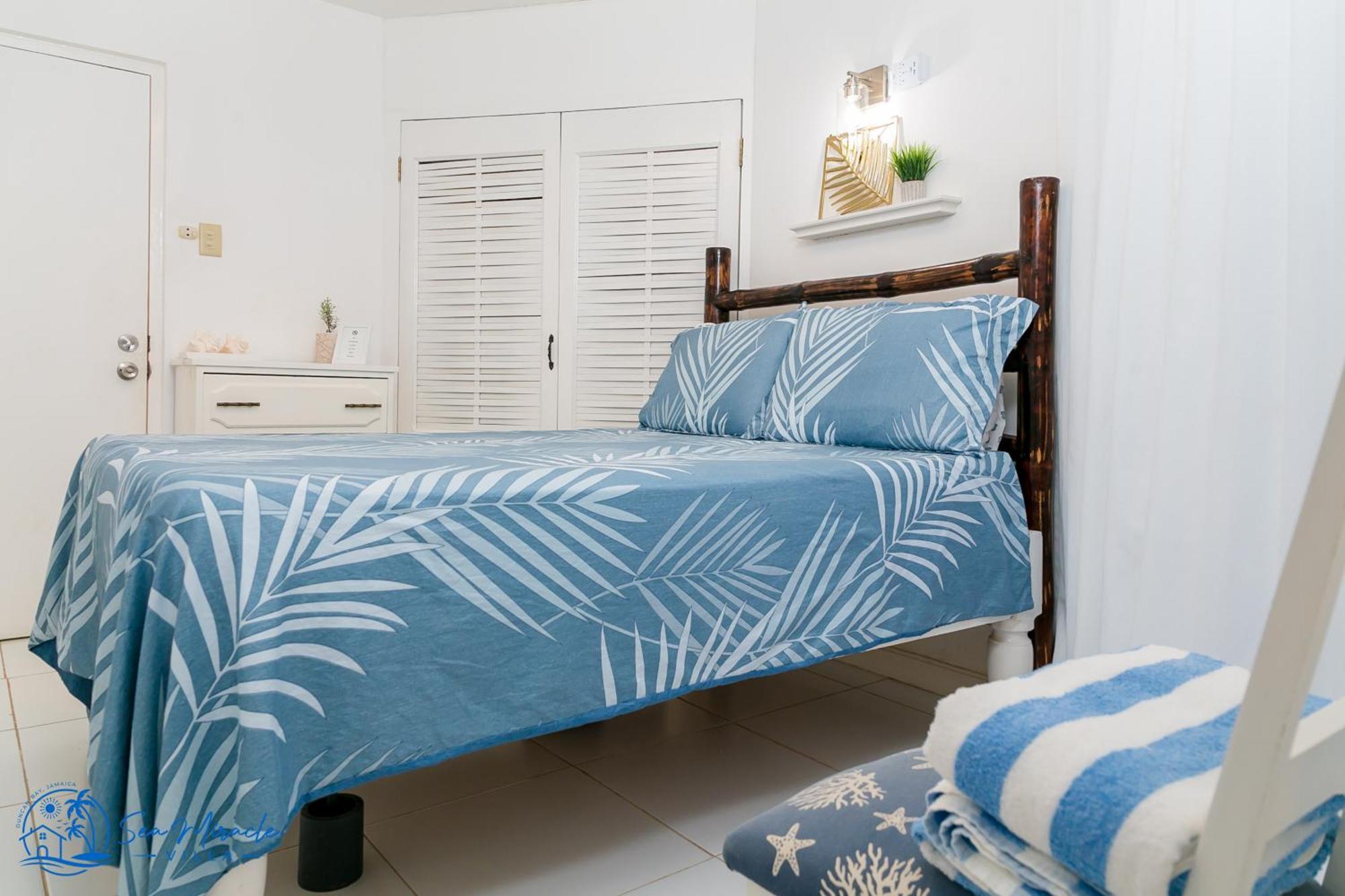 Sea Miracle Villa/Beach Cottage Silver Sands Exterior photo