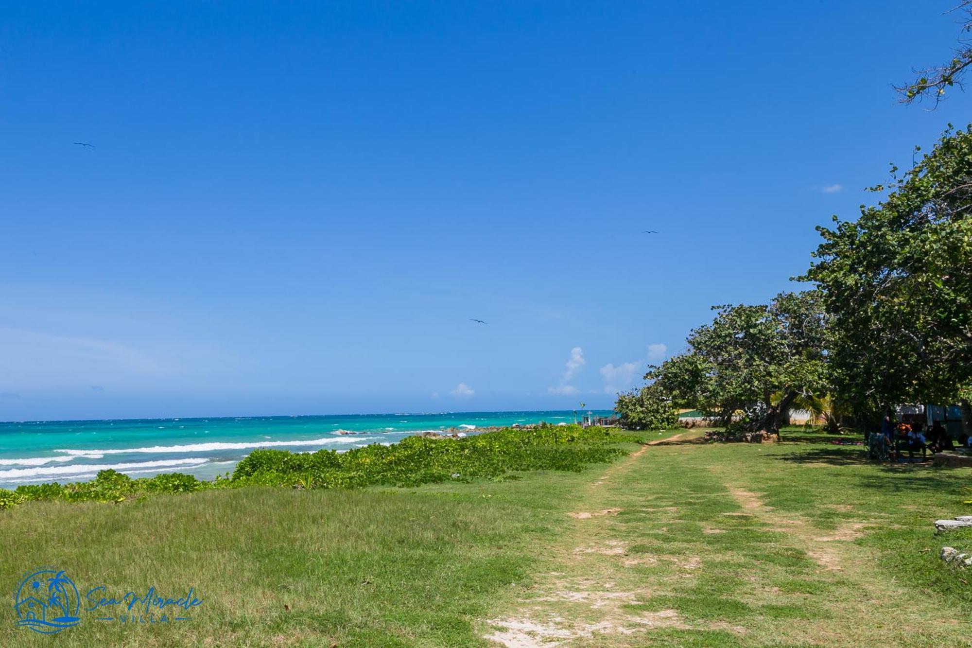 Sea Miracle Villa/Beach Cottage Silver Sands Exterior photo