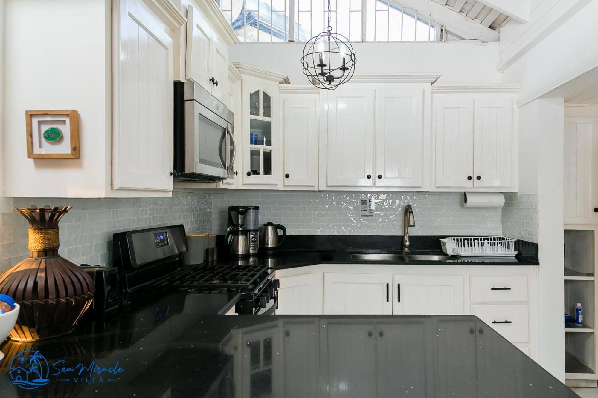 Sea Miracle Villa/Beach Cottage Silver Sands Exterior photo
