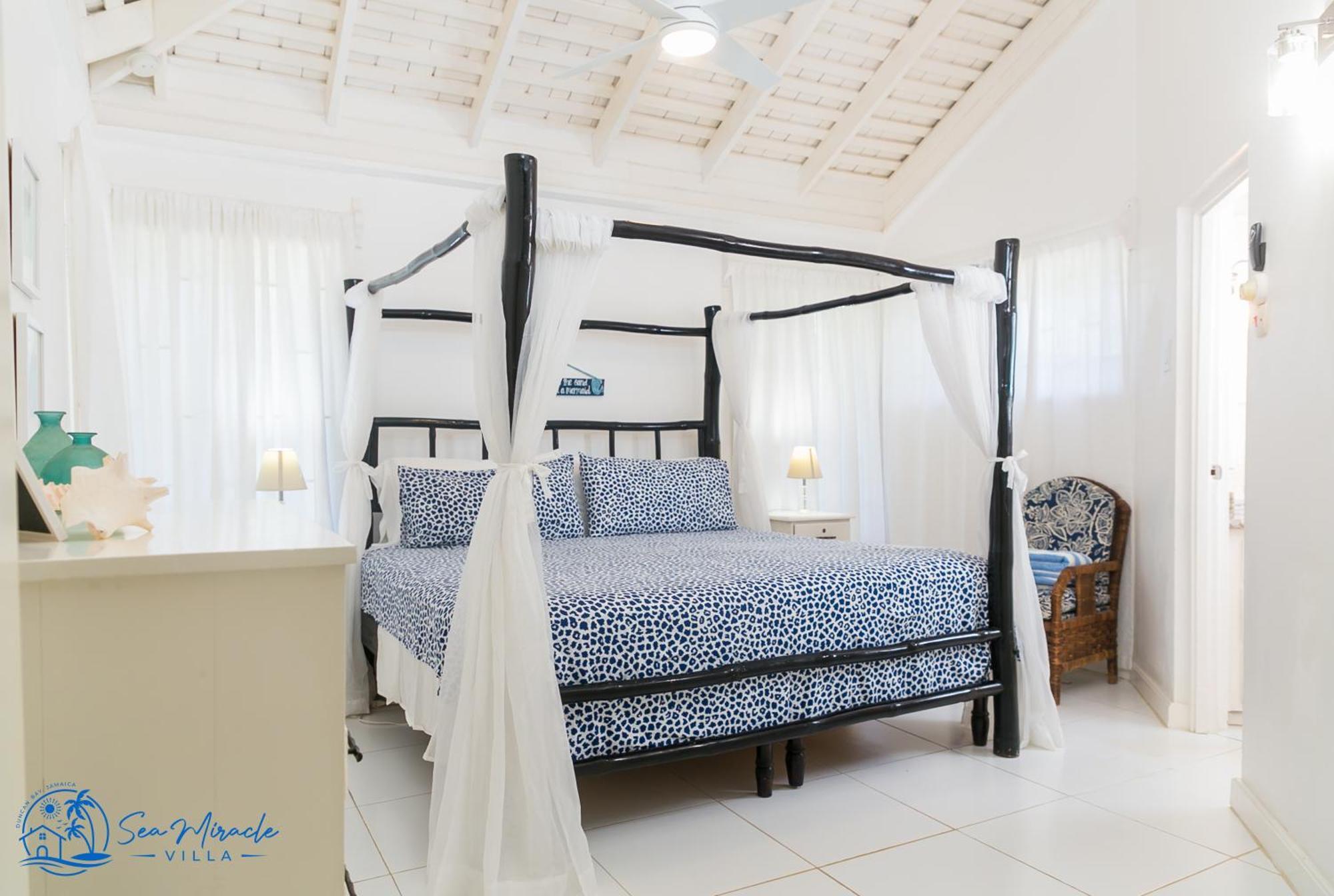Sea Miracle Villa/Beach Cottage Silver Sands Exterior photo